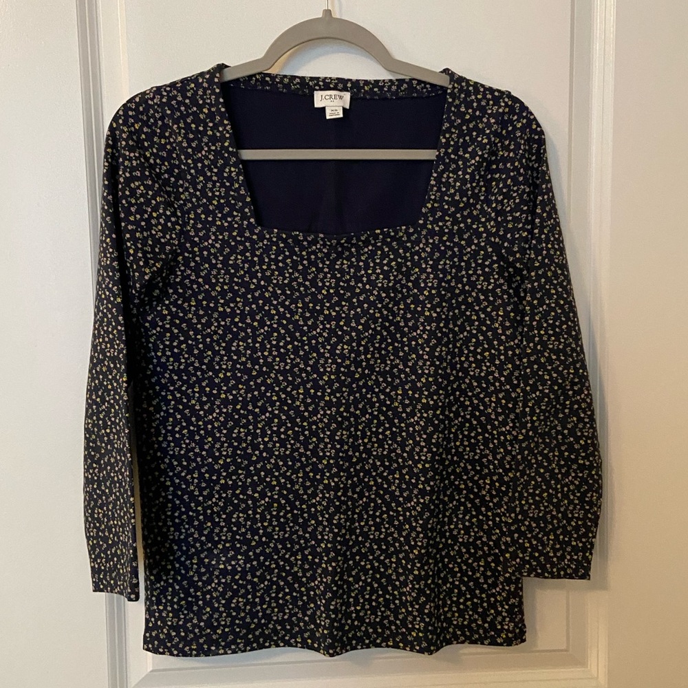 Navy Floral JCrew Top, Three Quarter Sleeve, Stretchy Material